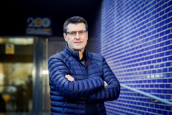 El cap adjunt de la Brigada Judicial de la Policia Nacional de Barcelona, l'inspector Carlos Gil, de qui depèn el Grup de Localització de Fugitius a Catalunya