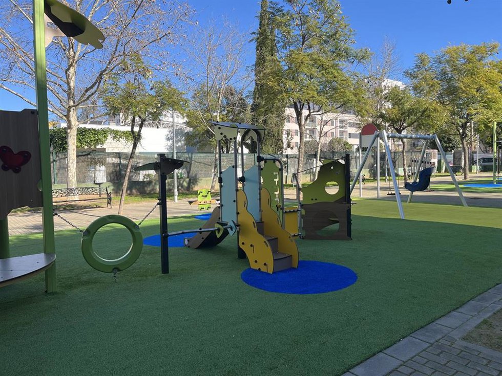 Nuevo parque "inclusivo" en la calle Japón, en Sevilla Este.