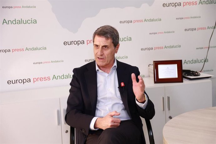 El delegado del Gobierno en Andalucía, Pedro Fernández, en una entrevista concedida a Europa Press. A 19 de febrero de 2026, en Sevilla (Andalucía, España).