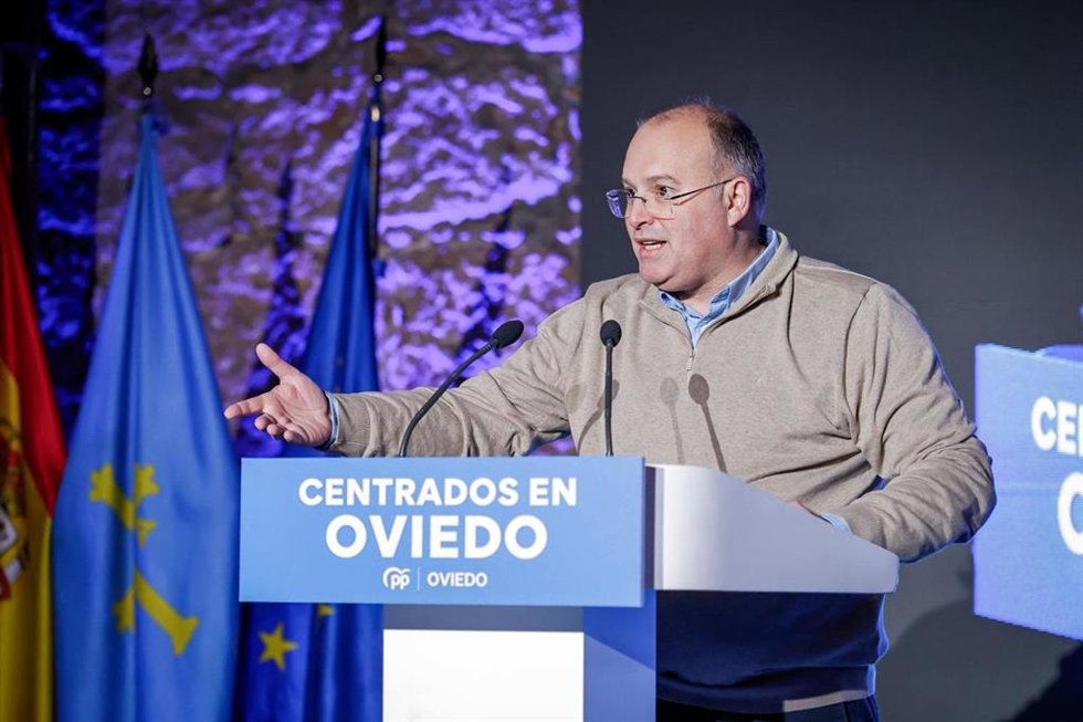 El secretario general del PP, Miguel Tellado, interviene en el Congreso Local del PP de Oviedo.