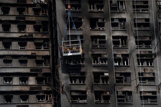 Incendio en el complejo residencial Wang Fuk Court de Hong Kong