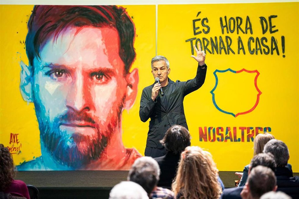 El precandidato Víctor Font propone nombrar a Leo Messi presidente de honor del Bara