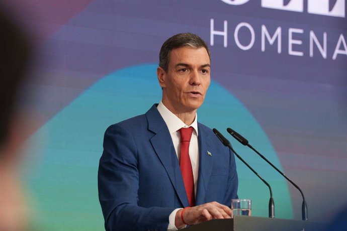 El presidente del Gobierno, Pedro Sánchez, durante el acto de homenaje al pueblo gitano con motivo del 600 aniversario de su llegada a España, en el Complejo de la Moncloa, a 21 de febrero de 2026, en Madrid (España). El acto, titulado ‘GELEM, GELEM’, ha 