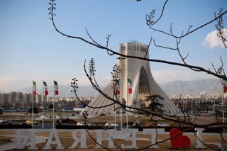 Archivo - Torre Azadi (Libertad) de Teherán