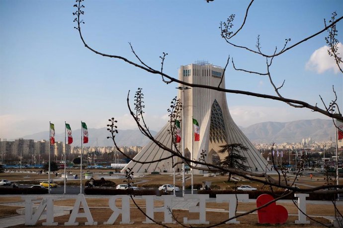 Archivo - Torre Azadi (Libertad) de Teherán