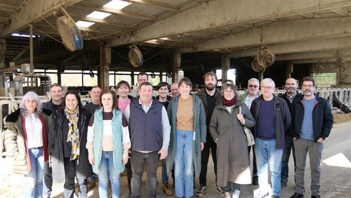 La portavoz nacional del BNG, Ana Pontón, en una visita a una explotación en la comarca de O Deza.