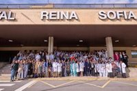 El Hospital Reina Sofía de Tudela rinde homenaje a los profesionales que siguen en activo desde 1986