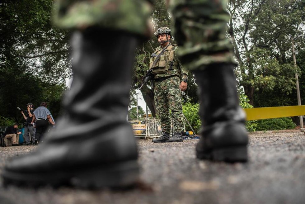 Archivo - Soldado del Ejército colombiano en  Cucuta, Colombia (archivo)