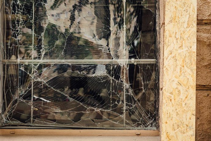 Archivo - Impacto de los ataque con misiles rusos en un edificio residencial en Ucrania