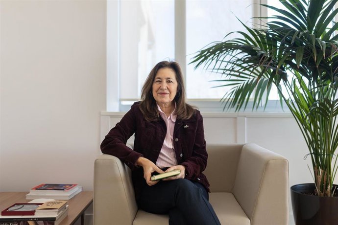 La rectora de la Universidad Autónoma de Madrid (UAM), Amaya Mendikoetxea Pelayo, posa para Europa Press, a 16 de febrero de 2026, en Madrid (España). Mendikoetxea Pelayo, filóloga y lingüista natural de Bilbao, ejerce como rectora de la UAM desde 2021, s