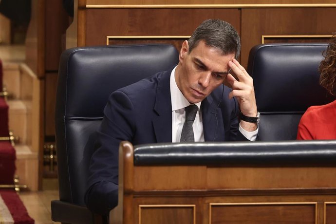El presidente del Gobierno, Pedro Sánchez, en una sesión de control al Gobierno , en el Congreso de los Diputados, a 11 de febrero de 2026, en Madrid (España). 