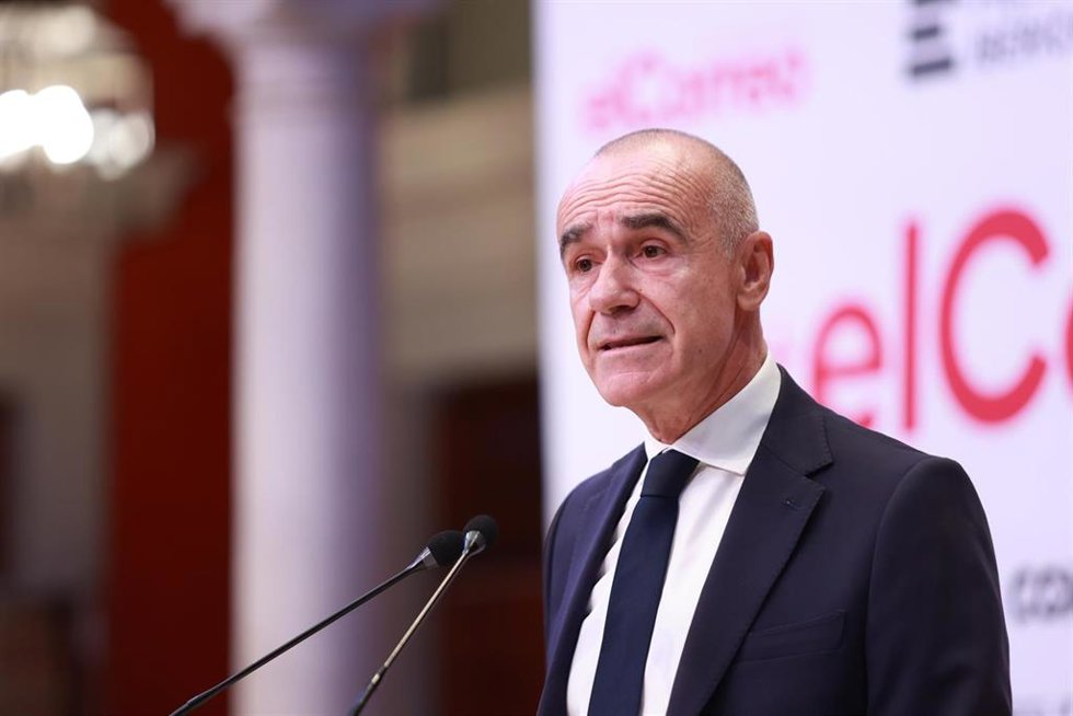 Archivo - Portavoz del Grupo Municipal Socialista en el Ayuntamiento de Sevilla, Antonio Muñoz, participa en el espacio #ElCorreopregunta, foro organizado por El Correo de Andalucía y Prensa Ibérica. A 10 de octubre de 2025, en Sevilla (Andalucía, Españ