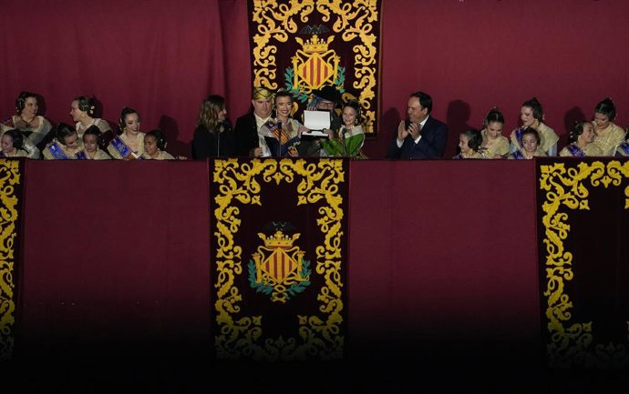 Crida de las Fallas 2025, en las Torres de Serranos, a 22 de febrero de 2026, en Valencia, Comunidad Valenciana (España). Durante la Crida, las falleras mayores de Valencia dan inicio a las Fallas con la frase ‘Ja estem en Falles’, quedando así inaugurado