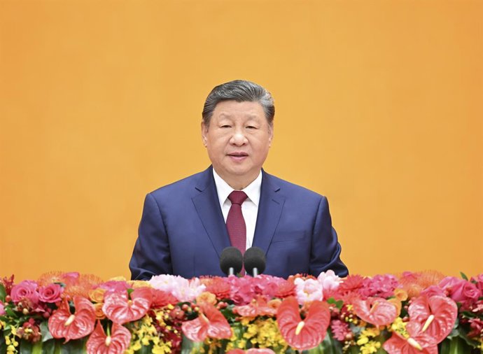 PEQUIM, 14 de fevereiro de 2026 — O presidente chinês Xi Jinping, também secretário-geral do Comitê Central do Partido Comunista Chinês (PCC) e presidente da Comissão Militar Central, discursa em uma recepção para dar as boas-vindas ao Ano Novo Chinês no 