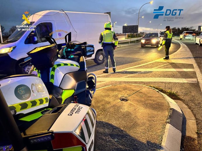 Control de la Guardia Civil de Tráfico de Valencia
