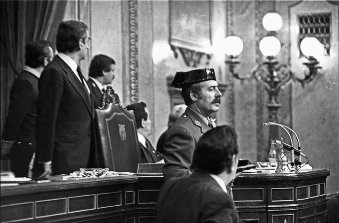 Archivo - Arxiu - 23 FEBRER 1981 - MADRID, ESPANYA: El tinent coronel de la Guàrdia Civil, Antonio Tejero, accedeix al Congrés dels Diputats durant la segona votació d'investidura de Leopoldo Calvo Sotelo com a president del Govern.
