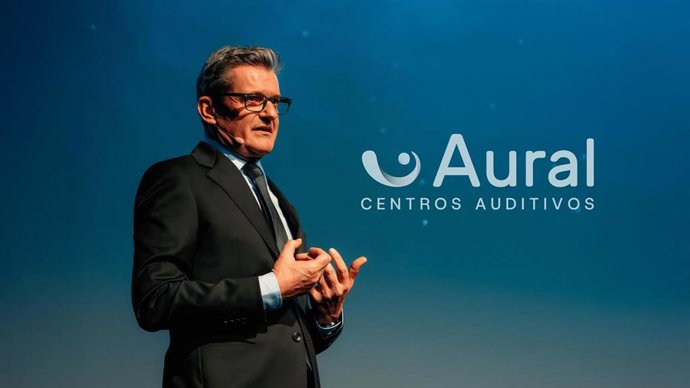 El CEO de Aural Centros Auditivos, Nacho Martínez, durante el foro en el que se celebró el 60 aniversario de la compañía.