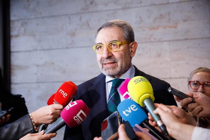 El consejero de Sanidad, Jesús Fernández Sanz.