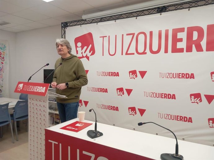 El diputado regional de IU La Rioja, Carlos Ollero.