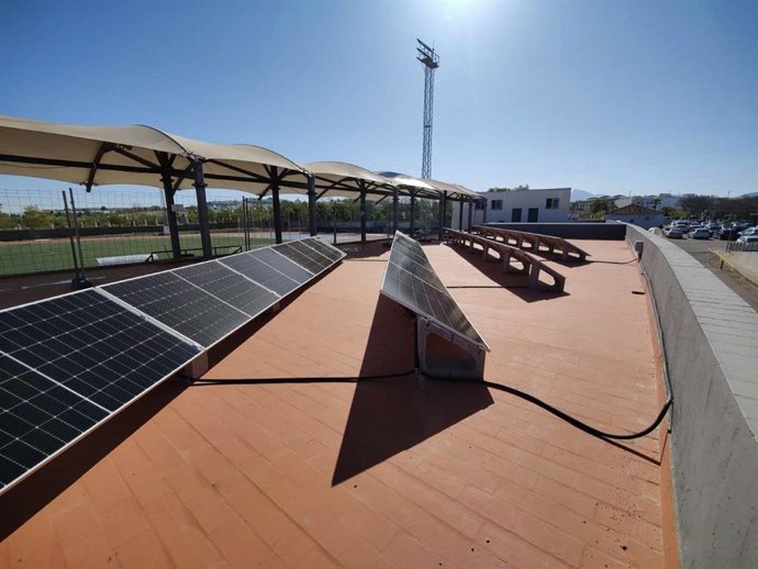 Placas solares en una vivienda de Villamartín