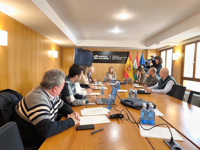 Reunión entre la Consejería de Agricultura y las OPA
