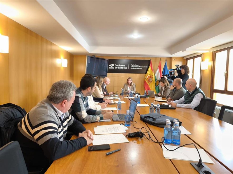 Reunión entre la Consejería de Agricultura y las OPA