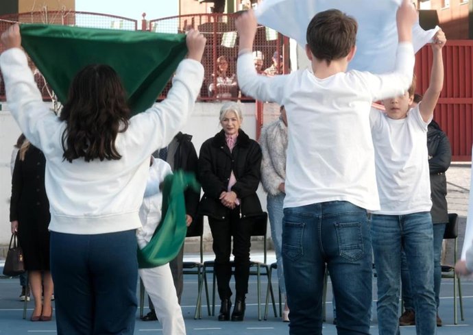 La consejera de Cultura y Deporte de la Junta de Andalucía, Patricia del Pozo, este lunes, 23 de febrero, en el CEIP Calvo Sotelo de Sevilla.