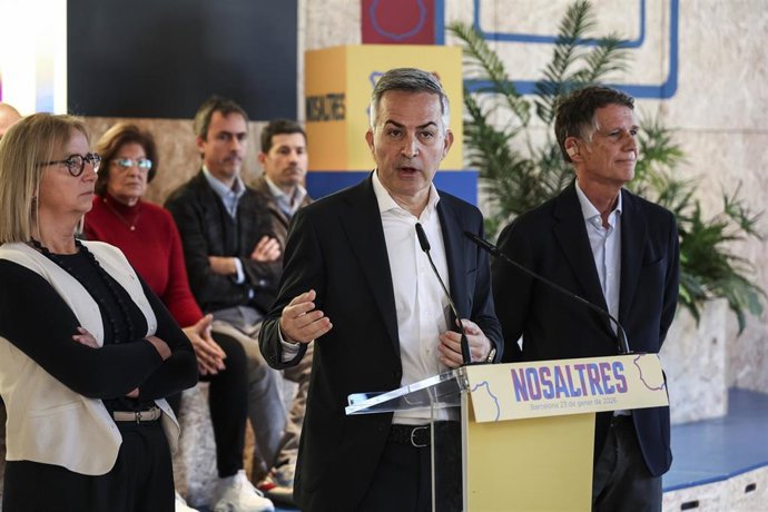 Archivo - El precandidato a las elecciones a la presidencia del FC Barcelona Víctor Font en la presentación de su proyecto en la Ciudad Condal.