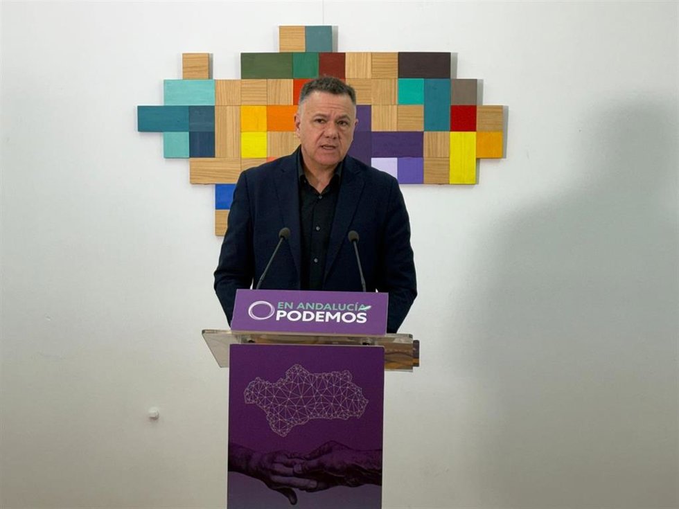 El candidato de Podemos Andalucía a la Junta y portavoz adjunto del Grupo Por Andalucía, Juan Antonio Delgado, en una foto de archivo.