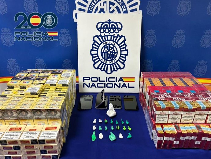 Droga, tabaco y dinero intervenido en Algeciras.