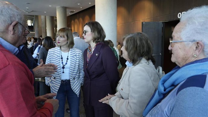 La diputada general de Bizkaia, Elixabete Etxanobe, en el encuentro de 'Bizkaia, territorio para todas las edades'.