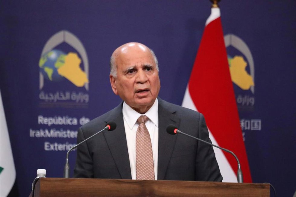 Archivo - El ministro de Exteriores de Irak, Fuad Husein, durante una rueda de prensa en Bagdad en diciembre de 2024 (archivo)