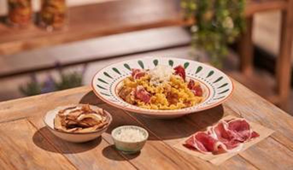 Nueva carbonara en Ginos