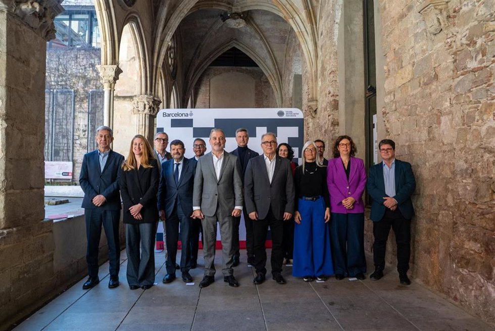 Colboni y Fajula estrenan la muestra 'Espai Connecta' sobre la relación de Barcelona con el MWC
