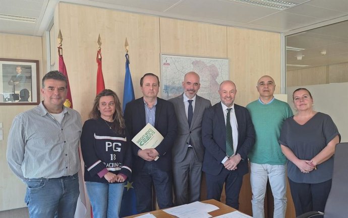 Los representantes del CESM se han reunido con el director gerente, Alberto Jara, y el director general de Recursos Humanos, Íñigo Cortazar.