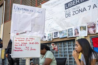 Familiares de presos políticos esperan su liberación por la ley de amnistía