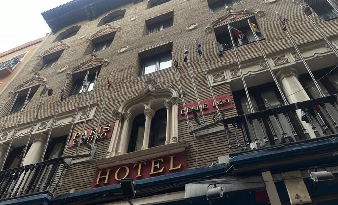 Archivo - Hotel París Centro, en la calle San Pablo, en Zaragoza.