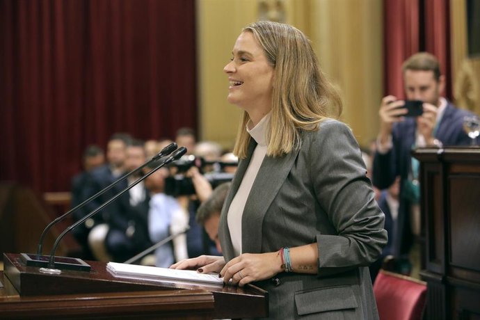 Archivo - La presidenta del Govern balear, Marga Prohens.