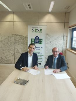 CECE Andalucía y Solutia firman un convenio de colaboración en materia de digitalización.