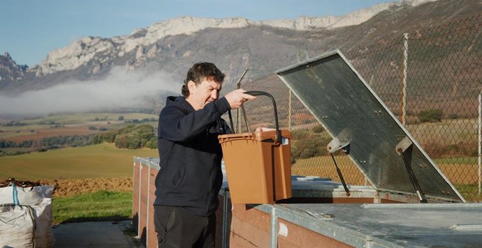 Arabako Errioxako Kuadrillak 'Lurretik Lurrera' kanpaina abiatu du biohondakinen birziklapena indartzeko