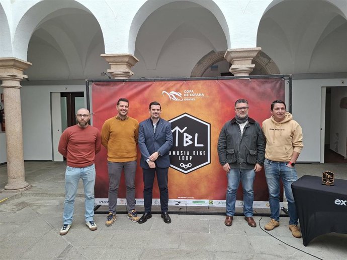 Presentación en Mérida de la prueba que se disputará en Torreorgaz (Cáceres) correspondiente a la Copa de España Gravel 2026 de Ciclismo