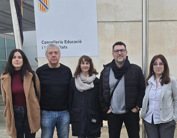 Representantes de los sindicatos de la escuela concertada.