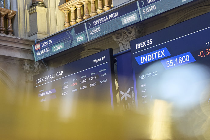 Paneles informativos en el Palacio de la Bolsa de Madrid, a 3 de febrero de 2026, en Madrid (España).