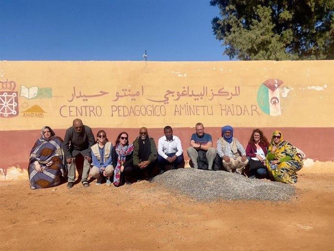 Visita a los campamentos.