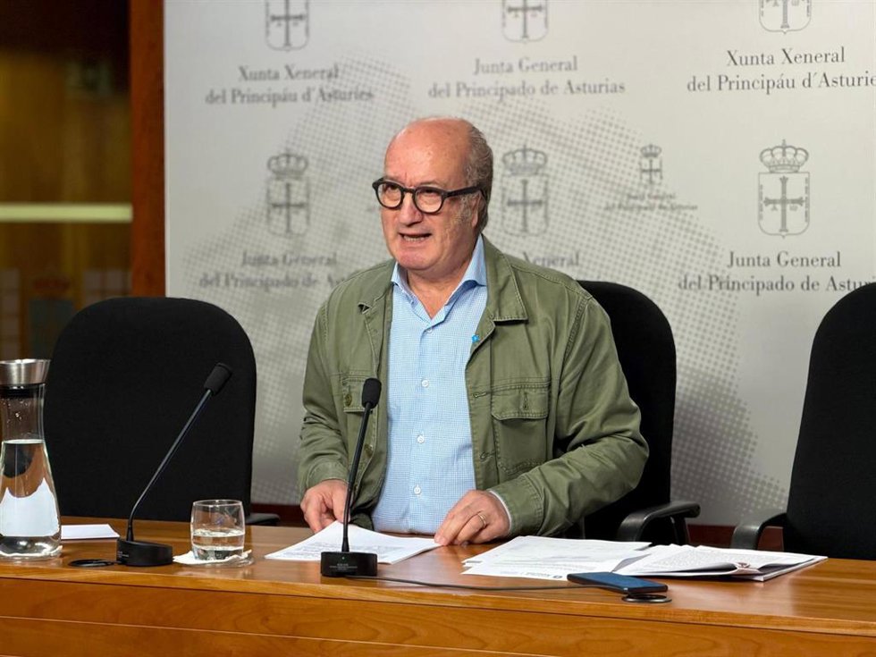 El diputado del PP de Asturias Luis Venta en la Junta General.