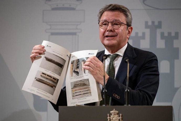 El secretario de Estado de Transportes, José Antonio Santano, en rueda de prensa este martes en la Delegación del Gobierno en Catalunya