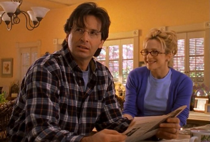 Hilary Duff y el elenco de Lizzie McGuire lloran a Robert Carradine: "Me duele el corazón"