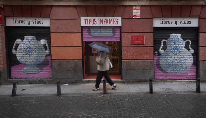 Fachada de la librería ‘Tipos Infames’ a 26 de enero de 2026, en Madrid (España).