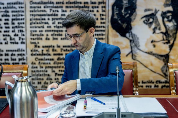 El presidente del Consejo de Administración de la Corporación RTVE, José Pablo López, comparece ante la Comisión Mixta de Control Parlamentario de la Corporación RTVE y sus Sociedades, en el Senado, a 24 de febrero de 2026, en Madrid (España).