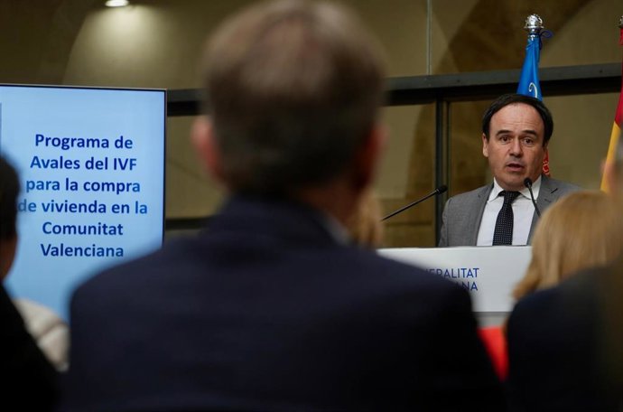 El presidente de la Generalitat, Juanfran Pérez Llorca en la presentación de la nueva convocatoria del Programa de Garantías del Instituto Valenciano de Finanzas (IVF)